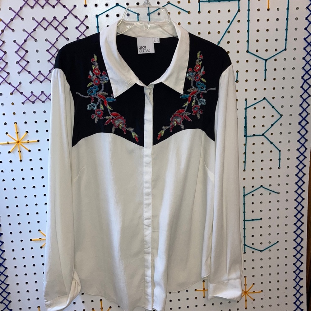 ASOS CURVE white floral print top, size 14